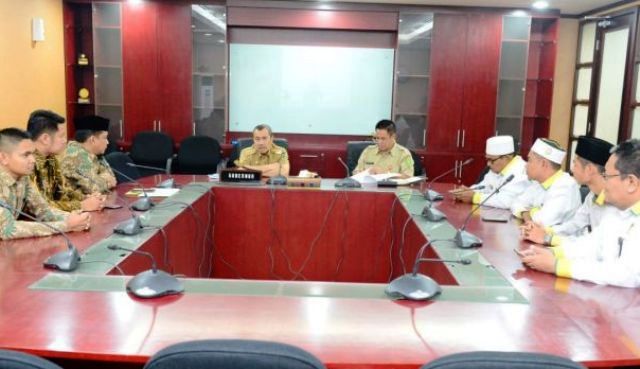Gubernur Gemakan Gerakan Riau Berzakat