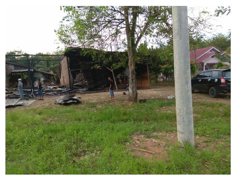 Sijago Merah Menelan Gudang Furniture Perabot kecamatan Rambah Hilir