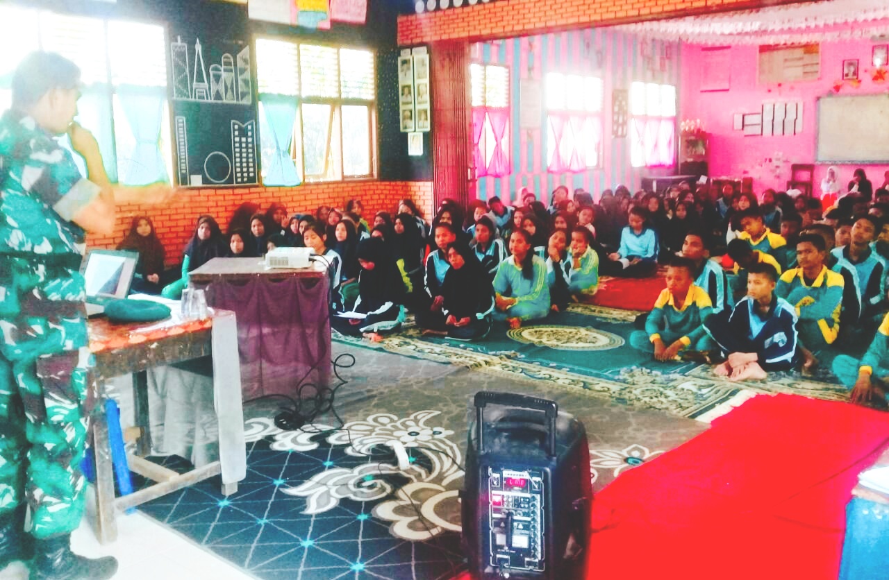 Dukung Kegiatan TMMD Ke 105, Babinsa Koramil 11 Tambusai Kunjungi SMA Negeri 01 Tambusai   
