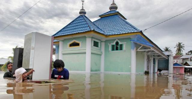  BNPB: 12 Ribu Orang Mengungsi Karena Banjir di Bengkulu