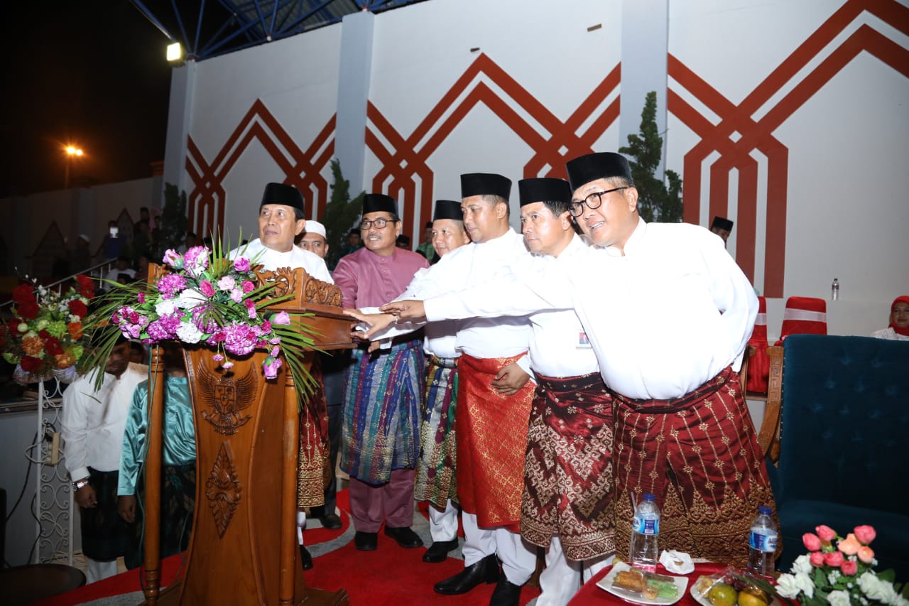 16 Kecamatan Di Rohul Ramaikan Pawai Taaruf Pembukaan MTQ keâ€“18  