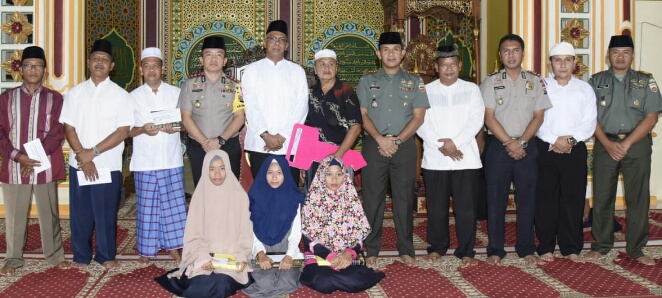 Didampingi Kapolres Inhil dan Dandim 0314, Pjs Bupati Inhil Pimpin Safari Ramadhan di 3 Kecamatan