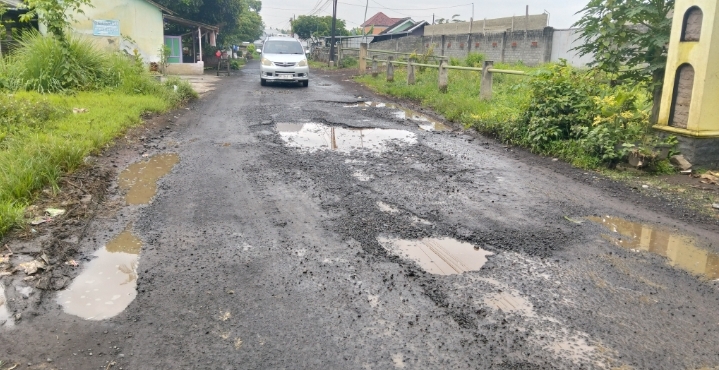 Akses Wisata Pancoran Rogojampi Rusak Parah, Warga Nilai Pemkab Banyuwangi Abai