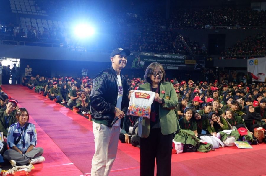 Andovi da Lopez Ajak Mahasiswa Baru UPNVJ Berani Memulai dan Berkarya