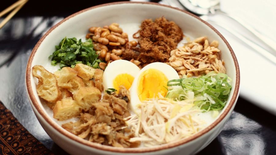 Berdiri Sejak Tahun 2019, Bubur Ayam Jakarta 46 Tetap Jadi Primadona di Surabaya