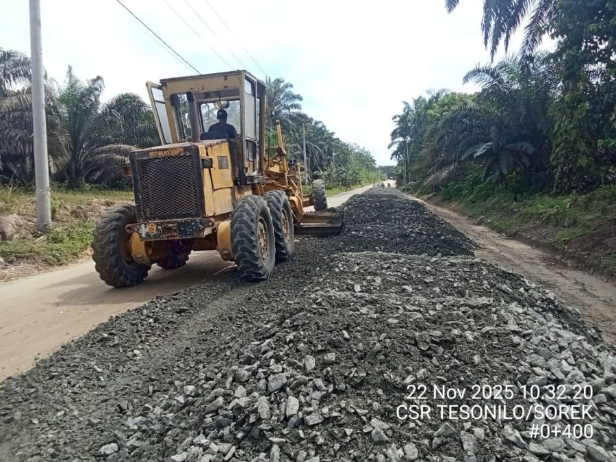 CSR Arara Abadi Bangun 4 KM Jalan Aspal Tipe A, Dorong Ekonomi Warga