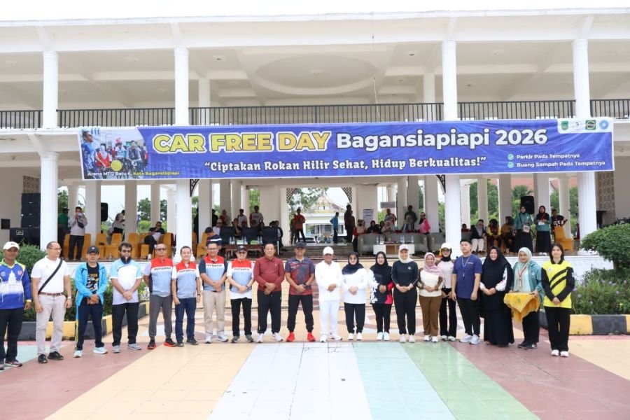 Dandim 0321/Rohil Kompak Senam Bareng di CFD, Ribuan Warga Padati Lapangan Taman Budaya Batu Enam