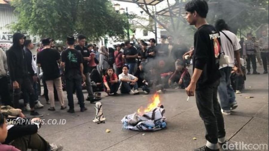 Demo Dua Tahun Prabowo-Gibran Ricuh, 32 Peserta Aksi Sempat Diamankan