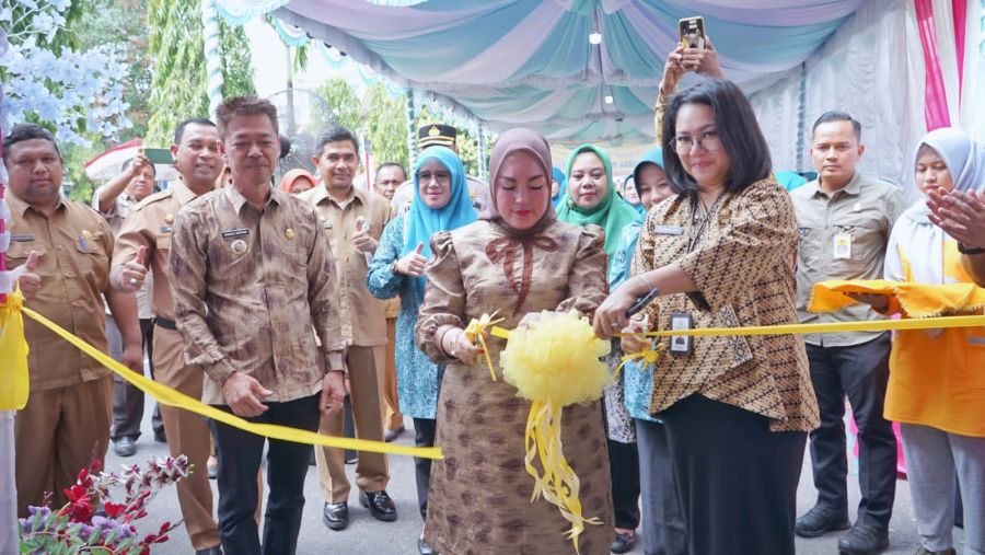 Diikuti Seluruh TP PKK Kecamatan, Bupati Rohil Buka Lomba Memasak Serba Ikan