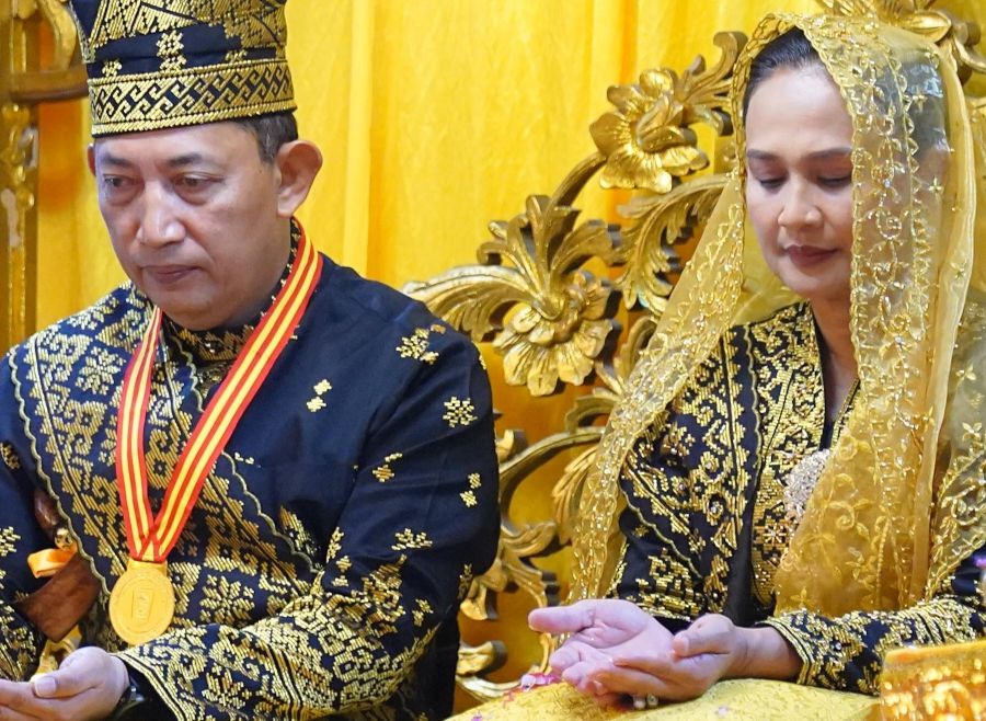 Dipenghujung Masa Jabatan, Kapolri Sigit Listyo Dianugerahkan Datuk Ingatan Budi dari LAM Riau
