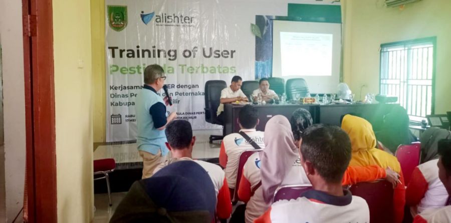 DKPP Rohil Bersama Alister Riau Selenggarakan Training User Pestisida Terbatas