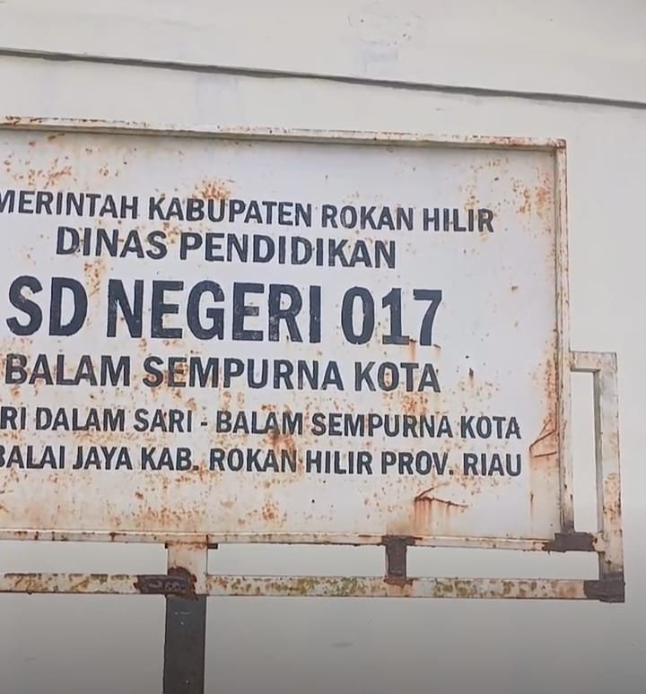 Dua Hari Didemo, Kepsek SDN 017 Balam Sempurna Didesak Mundur