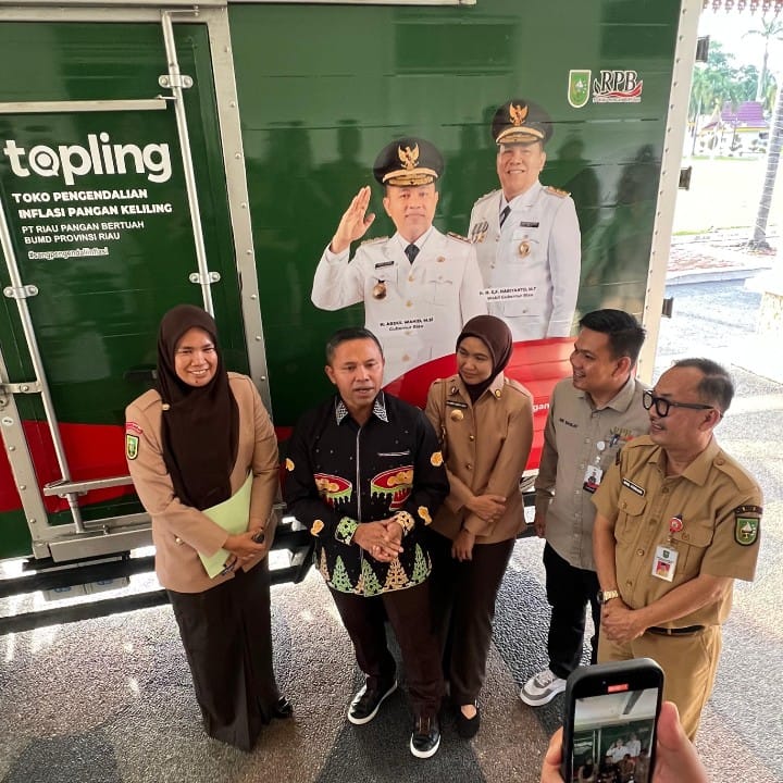 Gubri Abdul Wahid Luncurkan Mobil Topling Jangkau Desa-Desa