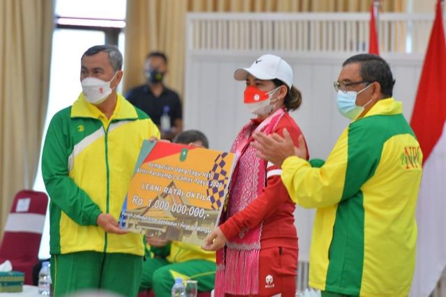 Gubri Gelar Ramah Tamah Bersama Atlet Bulutangkis NPC Leani Ratri Oktila