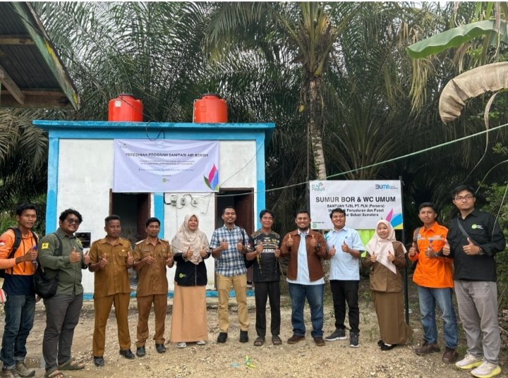 Hadirkan Air Bersih dan Bibit Produktif untuk Desa Talang Gedabu, Wujud Nyata PLN Menyalakan Harapan Masyarakat