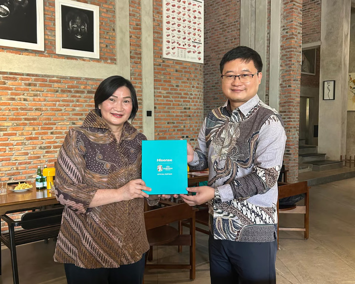 Hisense dan Yayasan Medicom Charity Menandatangani MoU untuk Penyaluran Donasi Medical Monitor di In