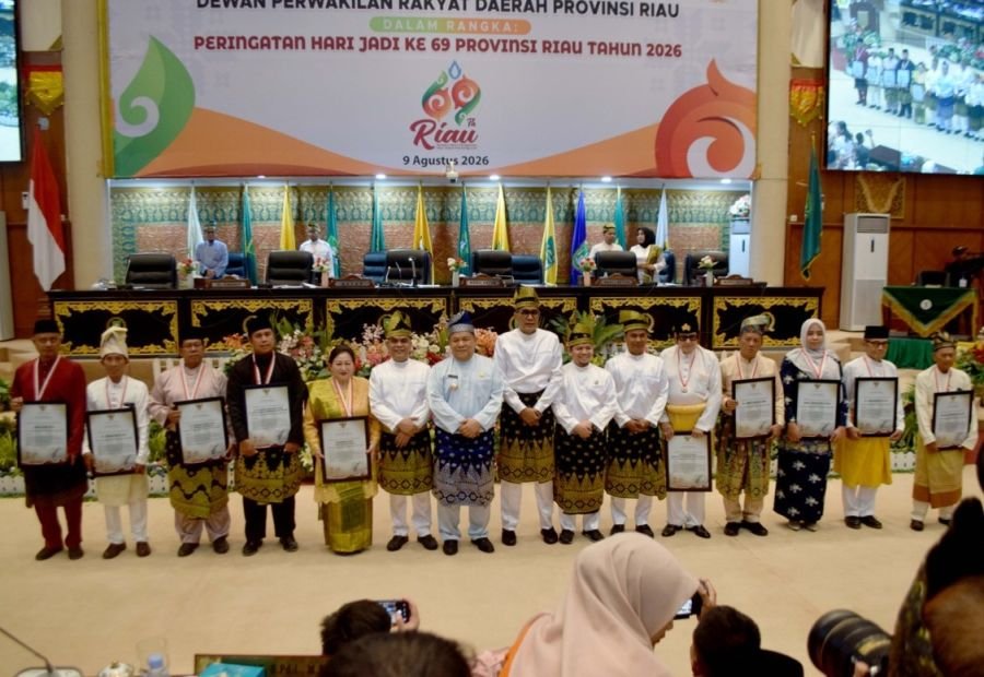 HUT ke-69 Riau, Tokoh dan Pejuang Daerah Kembali Diberikan Penghargaan