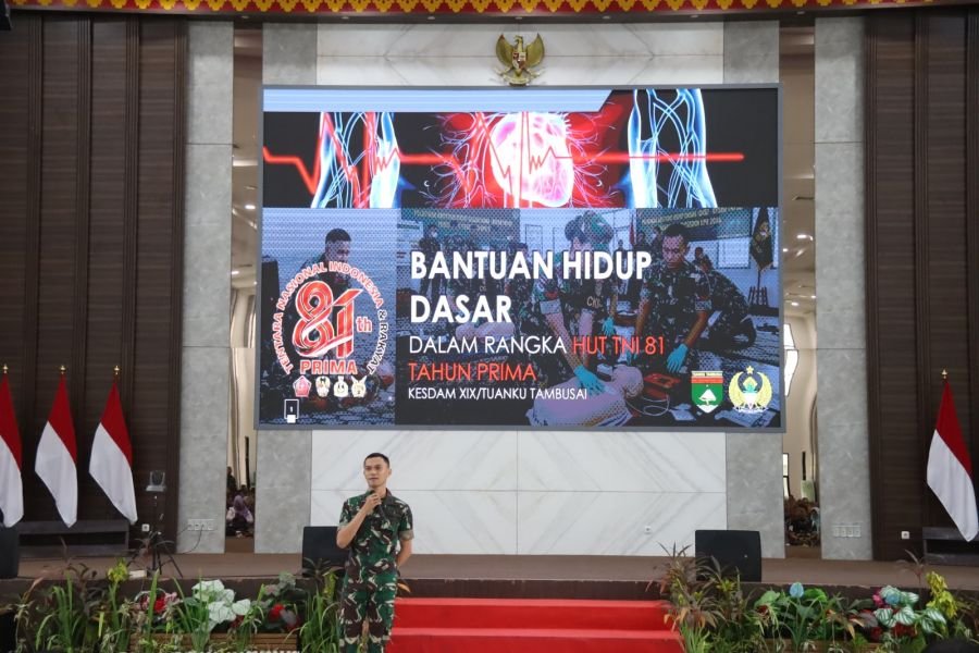 HUT Ke-81 TNI, Kodam XIX/Tuanku Tambusai Latih Warga Bantuan Hidup Dasar