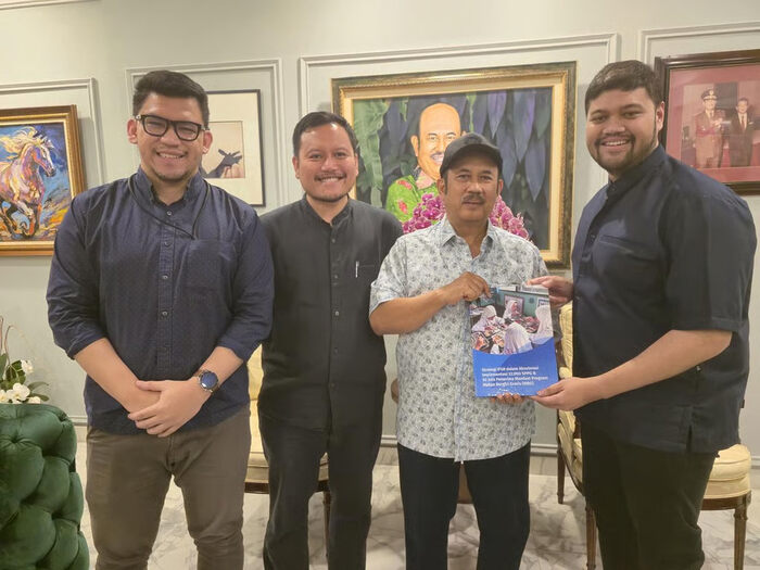 IFSR Serahkan Buku Strategi MBG kepada Menteri PPN/Kepala Bappenas RI: Upaya Menuju Generasi Emas