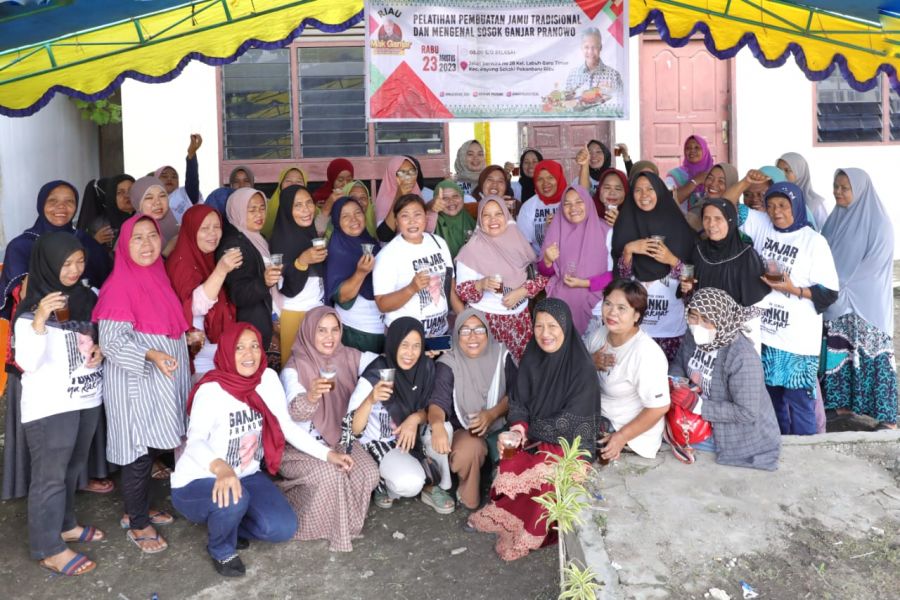Indonesia Kaya Tumbuhan Obat: Mak Ganjar Riau Gelar Pelatihan Pembuatan Jamu Tradisional