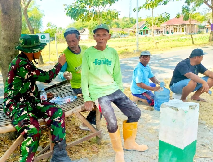 Jaga Warisan TMMD 129 Bojonegoro! Babinsa Kesongo Ajak Warga Rawat Hasil Pembangunan