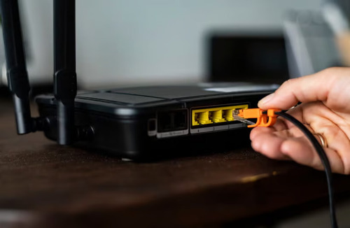 Jangan Asal Cabut! Begini Cara Merestart Router WiFi yang Tepat agar Koneksi Stabil