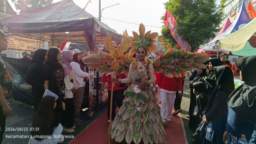 Jogoyudan Carnival HUT RI ke-81 Meriah, 10.000 Warga Ikuti Jalan Sehat
