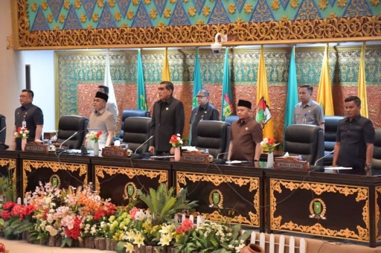 Kaderismanto Pimpin Paripurna Rekomendasi Ranperda Pemberdayaan Perempuan di Riau