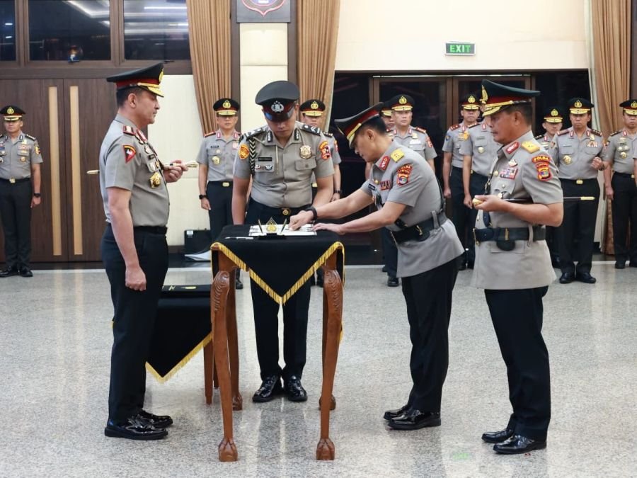 Kapolri Pimpin Sertijab Kakorlantas dan Tiga Kapolda, Ini Pejabat Penggantinya