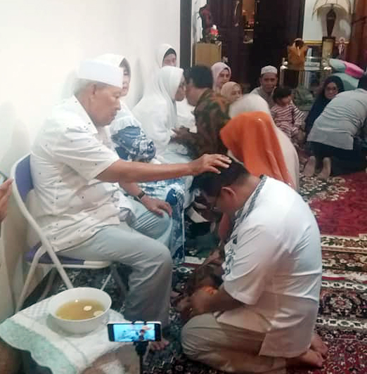 Keluarga Pujud Pekanbaru Balimau Kasai Bersama di Rumah Tokoh Masyarakat Riau H Saleh Djasit