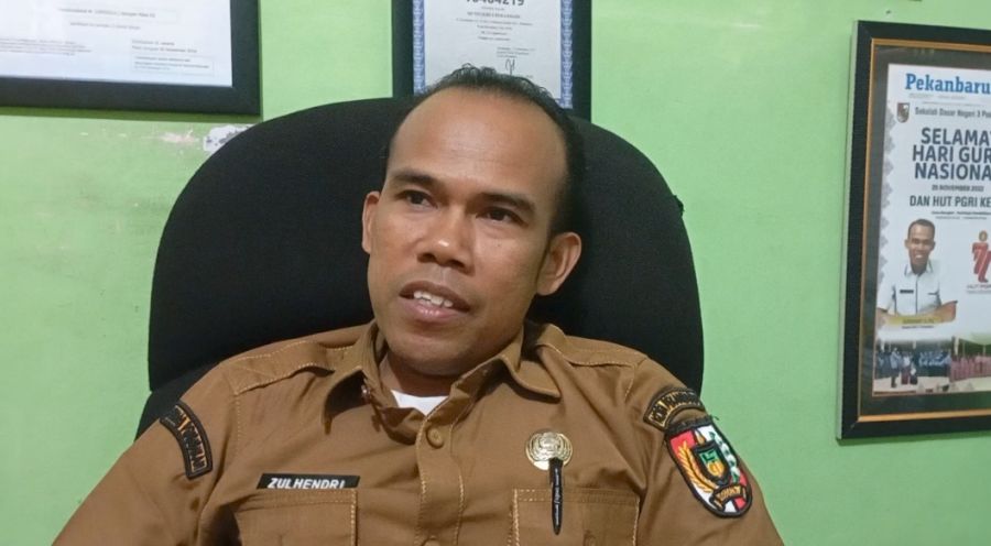 Kepsek Zulhendri, S.Pd. dan Para Guru Nantinya Bersinergi dengan Ketua PGRI Pekanbaru Terpilih