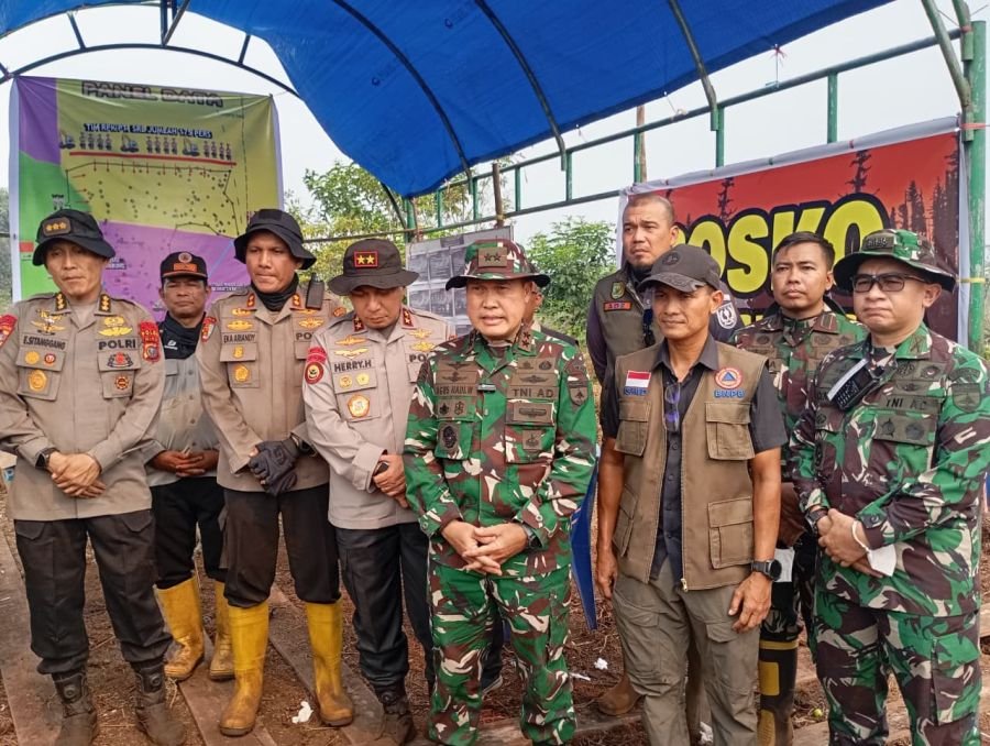 Kodam XIX/Tuanku Tambusai Bergerak Cepat, Pangdam Cek Langsung Penanganan Karhutla di Inhu
