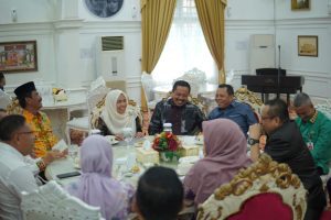 Komisi V DPRD Provinsi Riau Hadiri Acara Coffe Morning Bersama Gubernur Riau