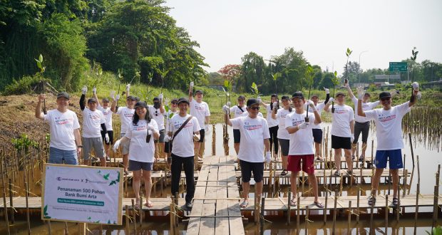 Komitmen Keberlanjutan Bank Bumi Arta Tanam 500 Mangrove di Pantai Indah Kapuk