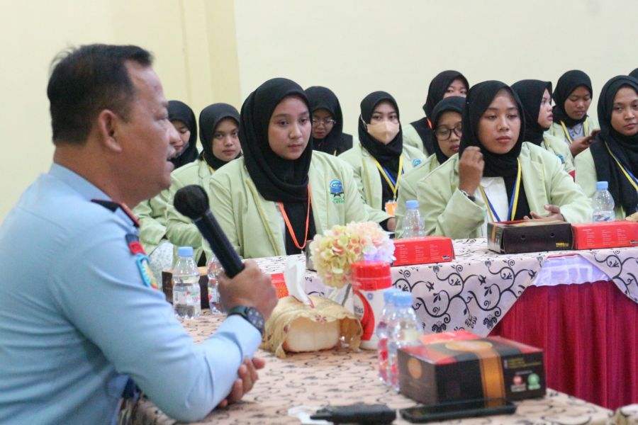 Kunjungi Lapas I Surabaya, 40 Mahasiswa UIN Salatiga Antusias Mendapatkan Ilmu Tambahan