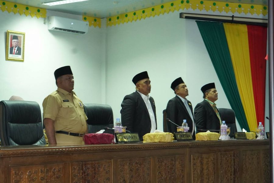 Laporan Reses Anggota DPRD Kampar, Plh Sekda Hadiri Rapat Paripurna Pembukaan Masa Sidang II 2024