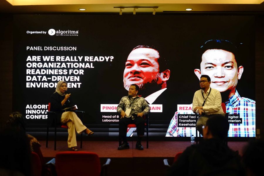 Lebih dari 300 Peserta Antusias Hadiri Algoritma Data Innovation Conference