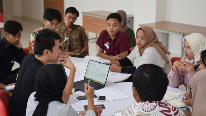 Magang dan Studi Independen Bersertifikat: Perjalanan Mahasiswa Magang di MAXY Academy Lewat Program