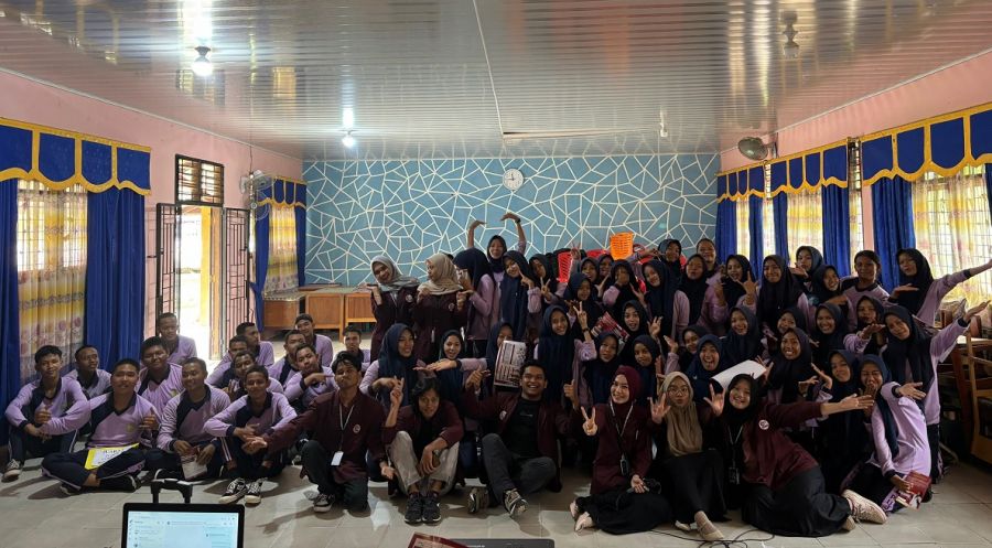 Mahasiswa KKN Universitas Abdurrab Sosialisasi Program SEHATI di SMA Negeri 1 Pujud