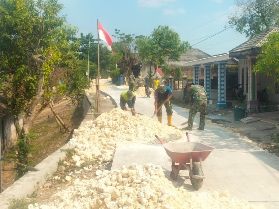 Memacu Nafas Kebersamaan dalam Bingkai TMMD 129 Kodim 0813 Bojonegoro 