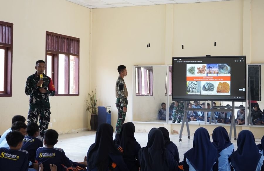 Menyapa Pelosok dengan Cinta Tanah Air: Satgas TMMD 129 Bojonegoro Menyiapkan Pemimpin Masa Depan