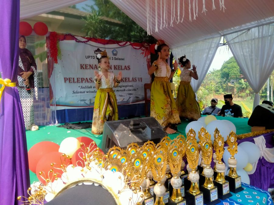 Momen Haru, SDN 3 Selaawi Resmi Lepas Lulusan 2026