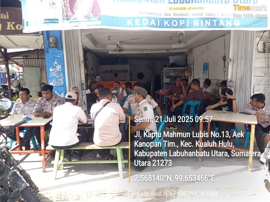 Ngopi Bareng Gratis Ramaikan HUT Labura ke-17, Warga Antusias Serbu Bintang Kopi