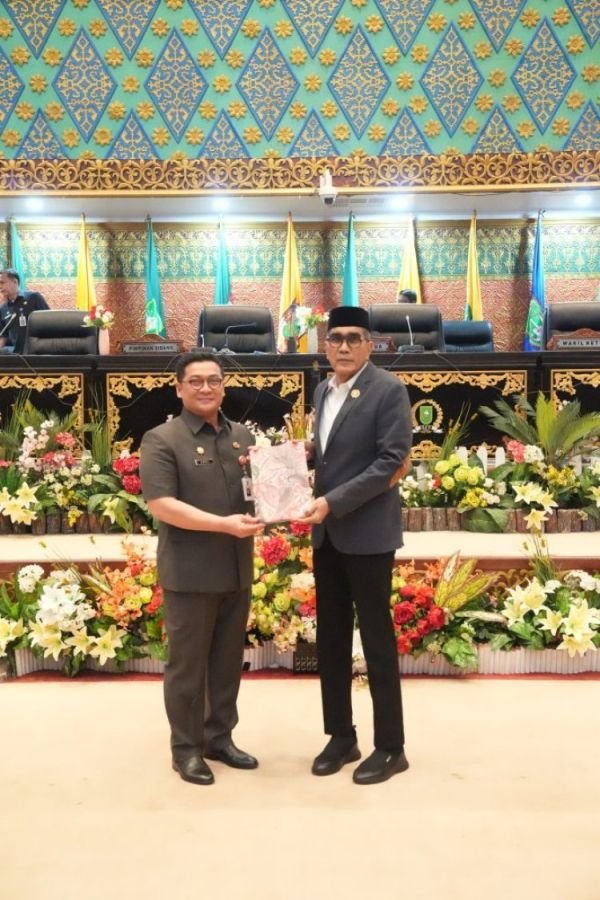 Parisman Ihwan Pimpin Paripurna DPRD Riau, Pemprov Sampaikan LKPJ 2025