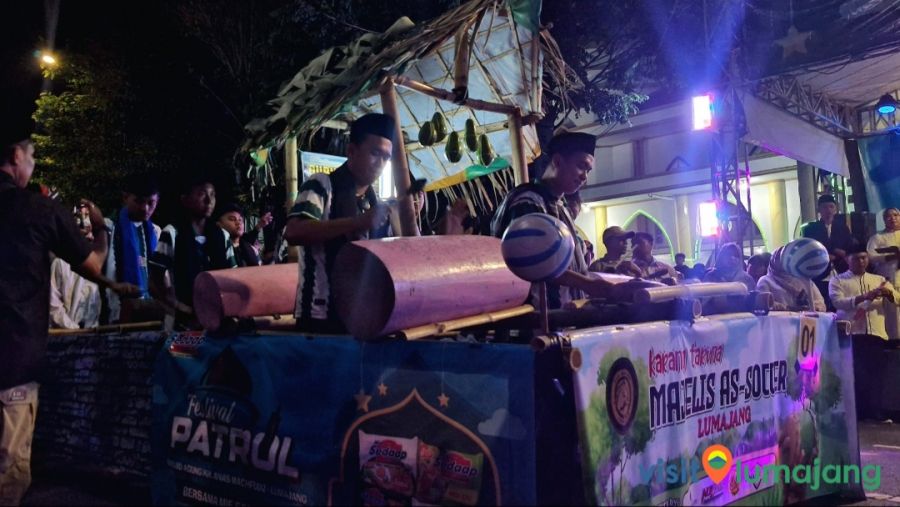 Patroli Sahur di Lumajang Pecah! Warga Tumpah Ruah Saksikan Lomba Musik Islami