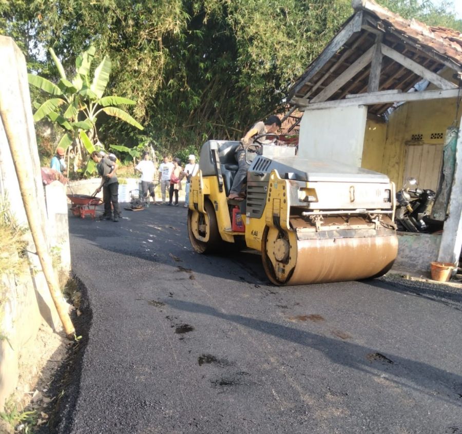 Pemdes Pasawahan Anyar Genjot Ekonomi Lewat Pembangunan Jalan Hotmix Banprov 2025
