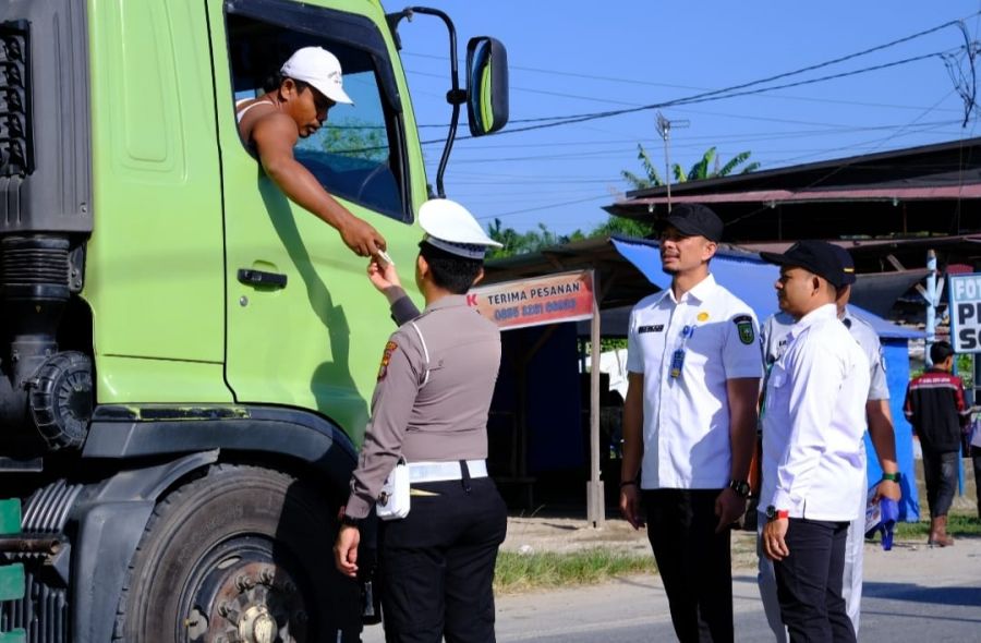 Pemprov Riau Wajibkan Kendaraan Usaha Bernopol BM dan Pajak Aktif