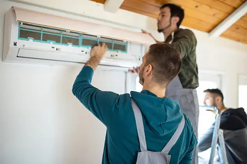 Pentingkah Pesan Jasa Service AC untuk Kantor Setiap Bulan?