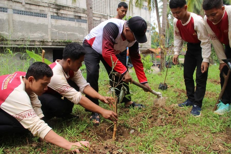 Perluas Penyadaran Pelestarian Bambu di Indonesia, KEHATI dan CIMB Niaga Sasar PonPes di Banten