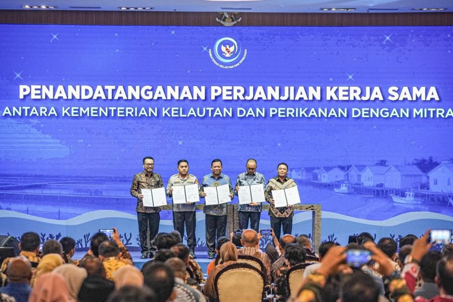 Pertamina-KKP Perkuat Pasokan BBM untuk Kampung Nelayan Merah Putih